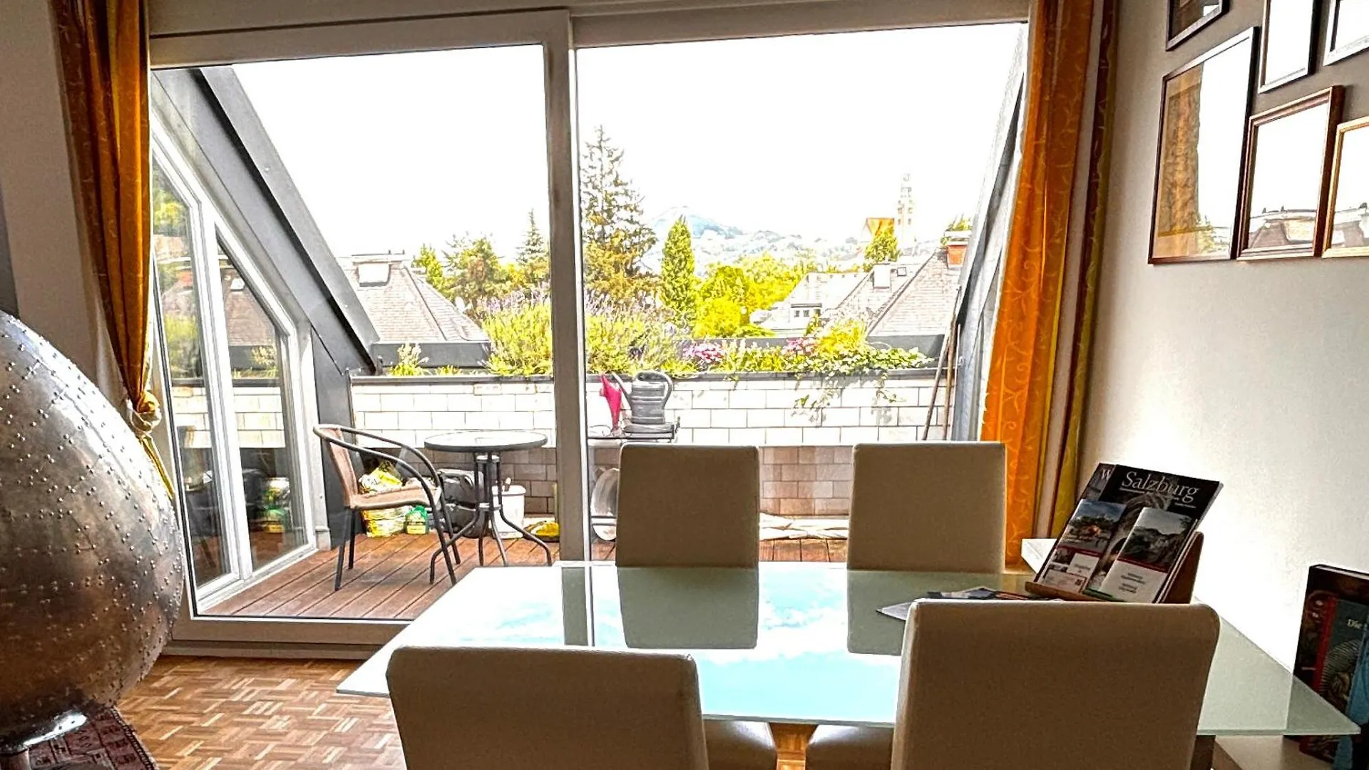 Ruhiges Apartment Mit Dachterrasse In Salzburg 0*,  Österrike